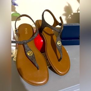 Michael Kors Mallory Thong Sandals - Size 9.5